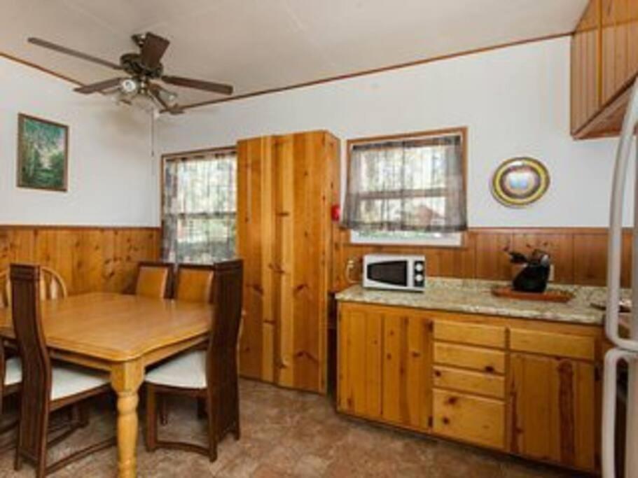 Green Cabin In Big Bear Lake 3 Bdr Pets Friendly Биг-Бэар-Сити Экстерьер фото